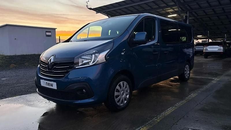 Bleu Occasion 2019 Renault Trafic Intens Monospace | 23 990 € - Image 1/4