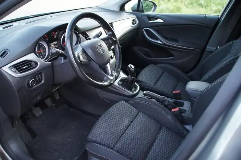 Image 2/4
