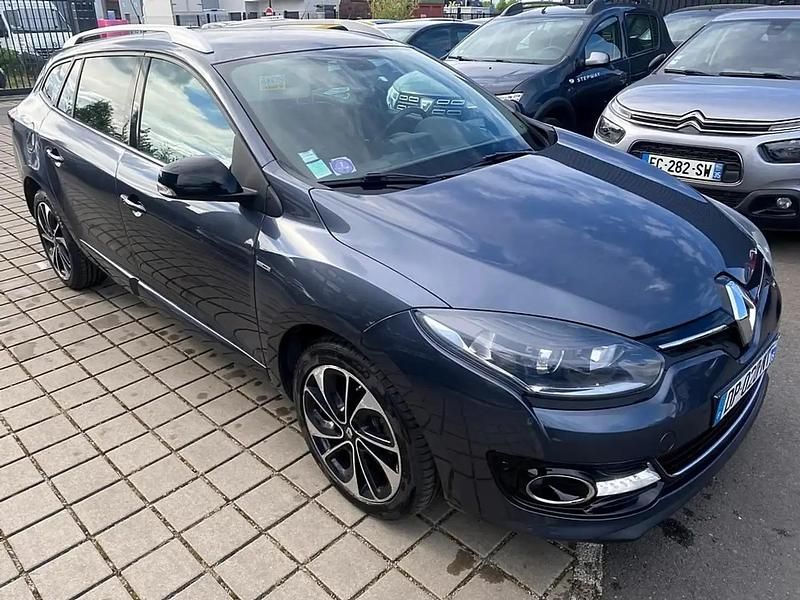 Bleu Utilisé 2015 Renault Mégane GrandTour LIMITED Break | 6 990 € - Image 1/4