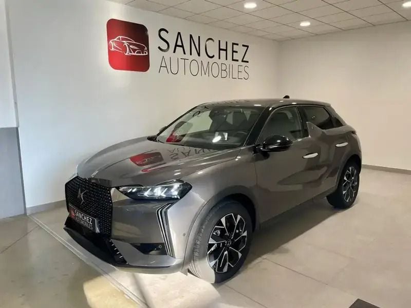 Utilisé 2024 DS Automobiles DS3 Crossback Opera SUV | 29 900 € (Prix cher) - Image 1/4