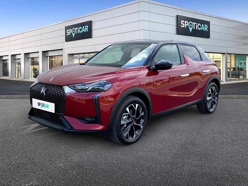 Rouge Utilisé 2024 DS Automobiles DS3 Crossback E-Tense Opera SUV | 33 427 € - Image 1/4