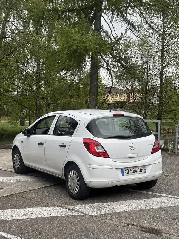 Image 2/4