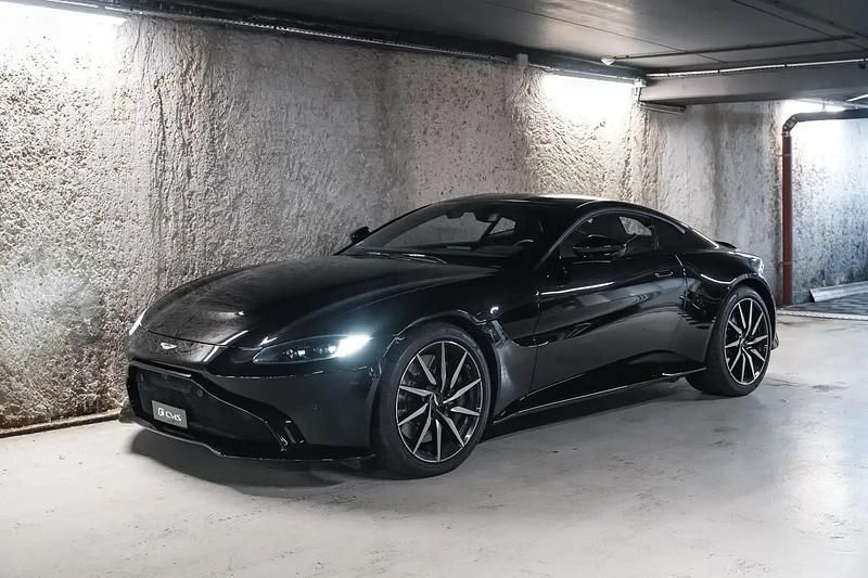 Noir Utilisé 2019 Aston Martin V8 Vantage Coupé | 128 900 € (Prix juste) - Image 1/4