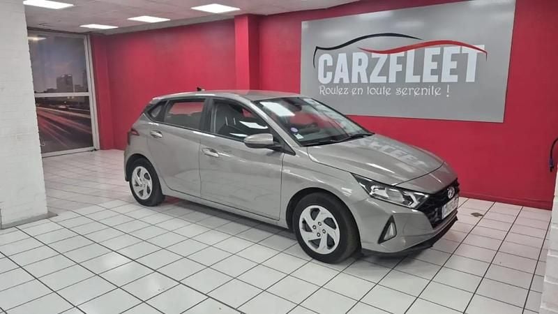 Gris Utilisé 2023 Hyundai i20 Berline | 12 790 € (Super prix) - Image 1/4