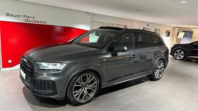 Gris daytona nacré Occasion 2022 Audi Q7 S-Line SUV | 69 980 € - Image 1/4