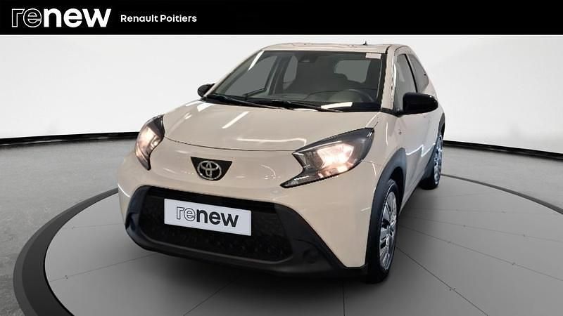 Blanc Utilisé 2022 Toyota Aygo X SUV | 13 990 € - Image 1/4