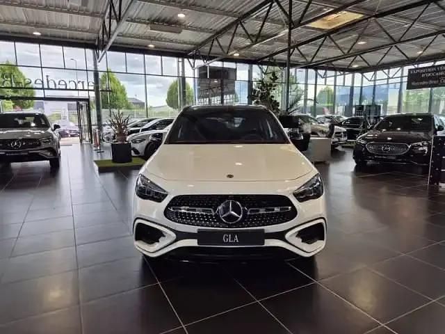 Occasion Mercedes GLA180 2025 Polar white SUV