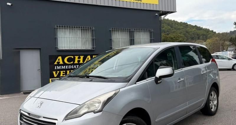 Utilisé 2014 Peugeot 5008 Monospace | 7 990 € (Prix juste) - Image 1/4