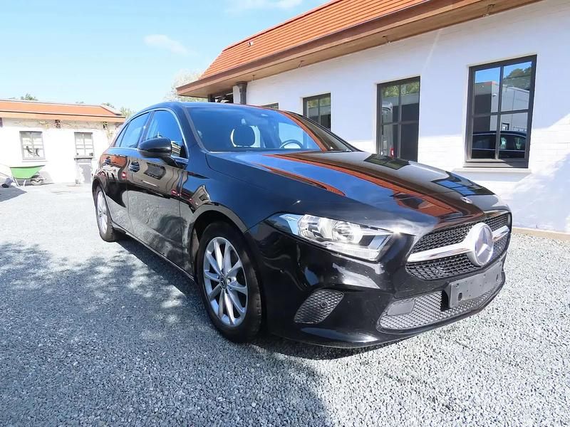 Noir Utilisé 2019 Mercedes A180 Edition 1 Berline | 14 900 € (Super prix) - Image 1/4