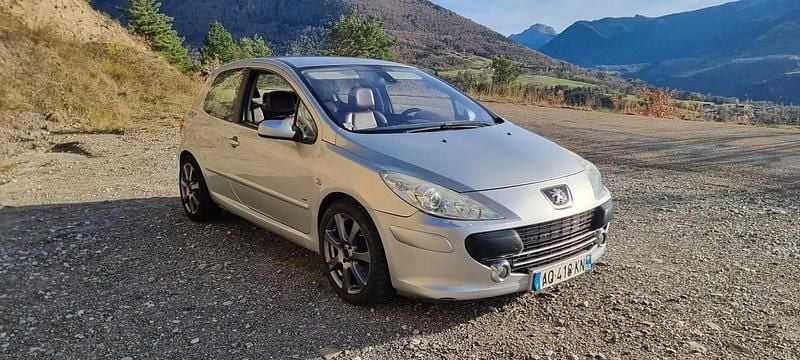 Occasion 2006 Peugeot 307 Berline | 3 990 € - Image 1/4