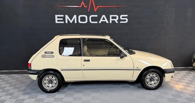 Occasion Peugeot 205 76 ch (55 kW) 1992 Beige Citadine