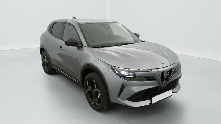 Nouvelle 2026 Alfa Romeo Junior SUV | 31 400 € (Bon prix) - Image 1/1