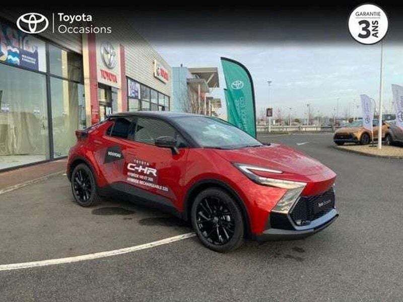 Utilisé 2024 Toyota C-HR Sport SUV | 38 990 € (Prix assez cher) - Image 1/1