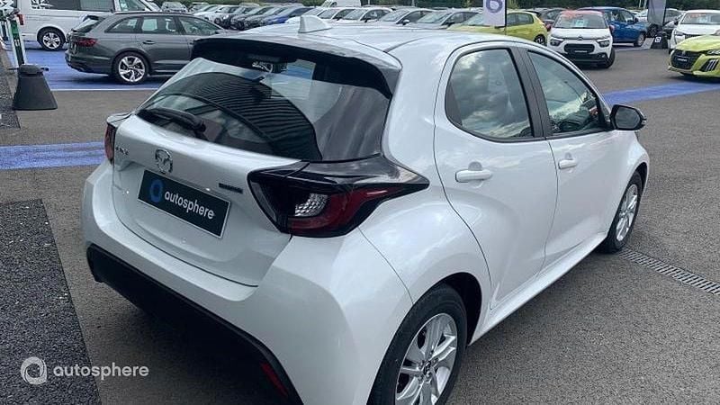 Blanc Nouvelle 2024 Mazda 2 Center-Line Berline | 23 299 € (Prix juste) - Image 1/4