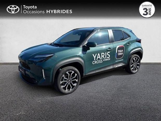 Vert Utilisé 2025 Toyota Yaris Hybrid Design | 27 990 € (Prix assez cher) - Image 1/4
