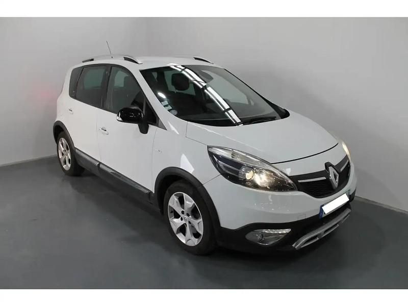 Blanc Occasion 2014 Renault Scénic III Bose Edition Monospace | 8 790 € (Prix juste) - Image 1/4
