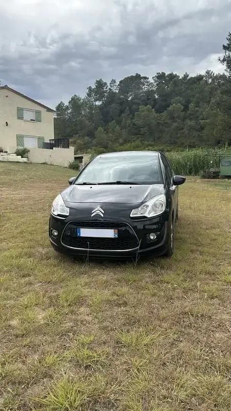 Noir Utilisé 2011 Citroën C3 Comfort Citadine | 6 700 € (Prix juste) - Image 1/4