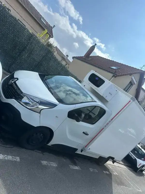 Utilisé 2018 Renault Trafic Van | 9 000 € - Image 1/4