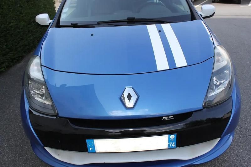 Occasion 2011 Renault Clio III Berline | 15 000 € - Image 1/4