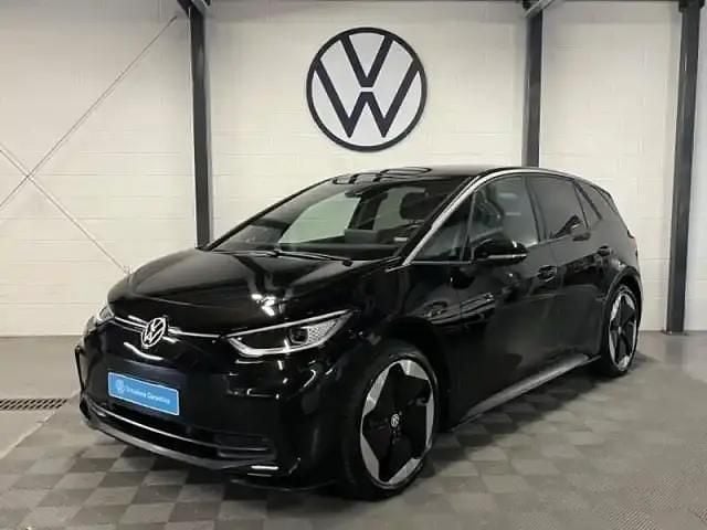 Noir ébène métal/toit/hayon noir Utilisé 2025 VW ID.3 Pro Citadine | 28 990 € (Super prix) - Image 1/4