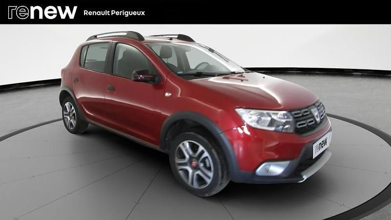 Rouge Utilisé 2019 Dacia Sandero Citadine | 11 990 € - Image 1/4