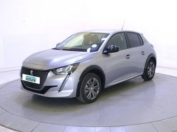 Gris Utilisé 2023 Peugeot e-208 Style Citadine | 17 490 € (Prix juste) - Image 1/4