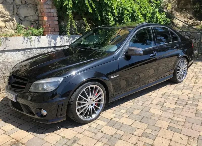 Noir Utilisé 2010 Mercedes C63 AMG Avantgarde Coupé | 29 990 € (Super prix) - Image 1/4