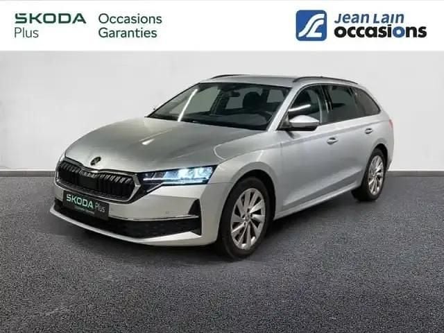 Gris argent Occasion 2024 Skoda Octavia Break | 26 490 € (Super prix) - Image 1/4