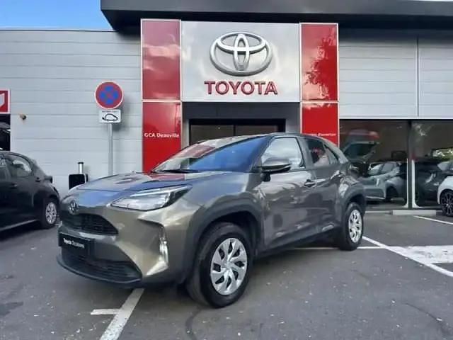 Bronze impérial (m) Occasion 2023 Toyota Yaris Hybrid SUV | 21 990 € (Bon prix) - Image 1/4