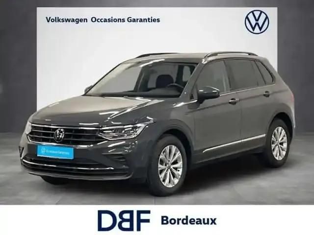 Gris Occasion 2023 VW Tiguan Life SUV | 31 999 € (Prix juste) - Image 1/4