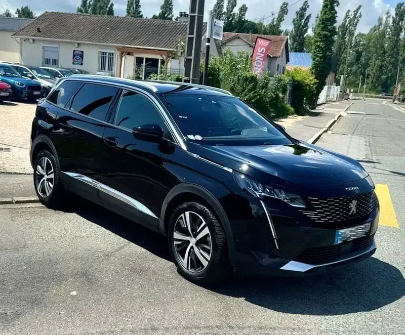 Noir Utilisé 2023 Peugeot 5008 Allure Monospace | 26 990 € (Prix juste) - Image 1/4