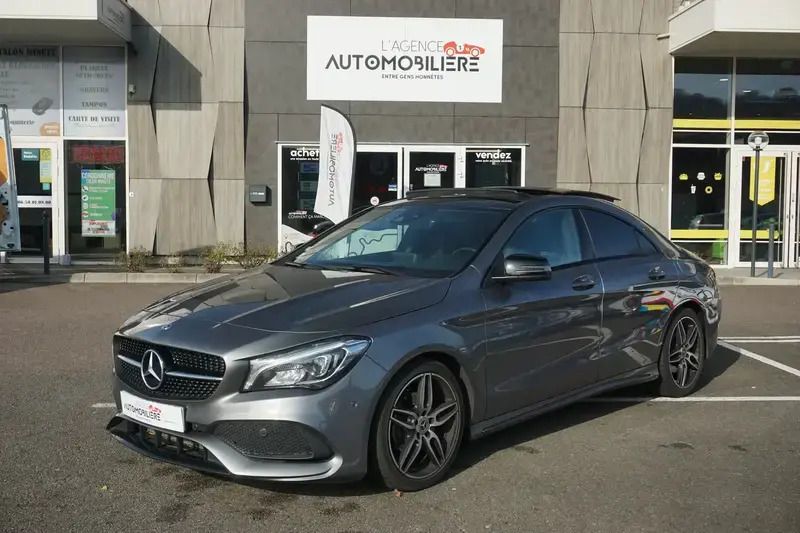 Gris Utilisé 2019 Mercedes CLA200 AMG Berline | 24 490 € (Bon prix) - Image 1/4