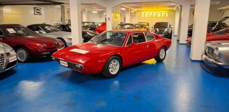 Rouge Utilisé 1976 Ferrari Dino GT4 Coupé | 59 000 € - Image 1/4
