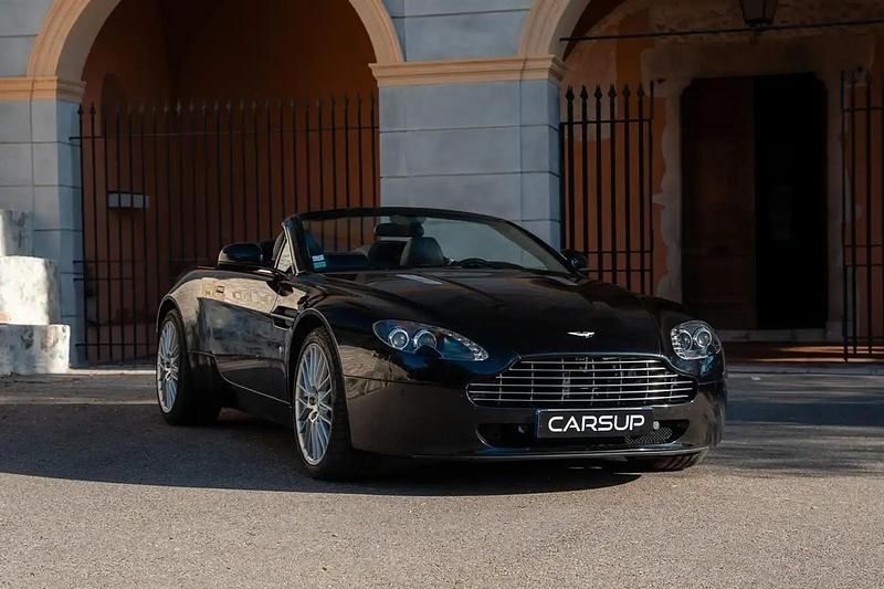 Noir Occasion 2011 Aston Martin V8 Vantage Cabriolet | 65 000 € - Image 1/4