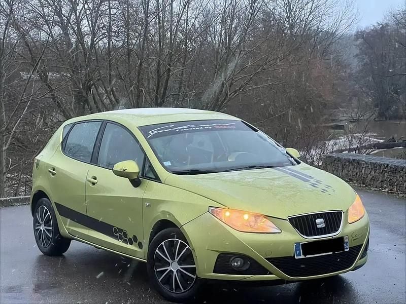 Occasion 2010 Seat Ibiza Ecomotive Berline | 2 750 € (Prix juste) - Image 1/4