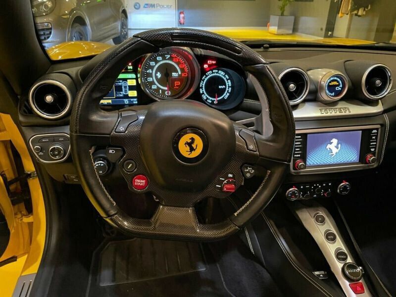 Occasion Ferrari California 560 ch (411 kW) 2015 Jaune Cabriolet