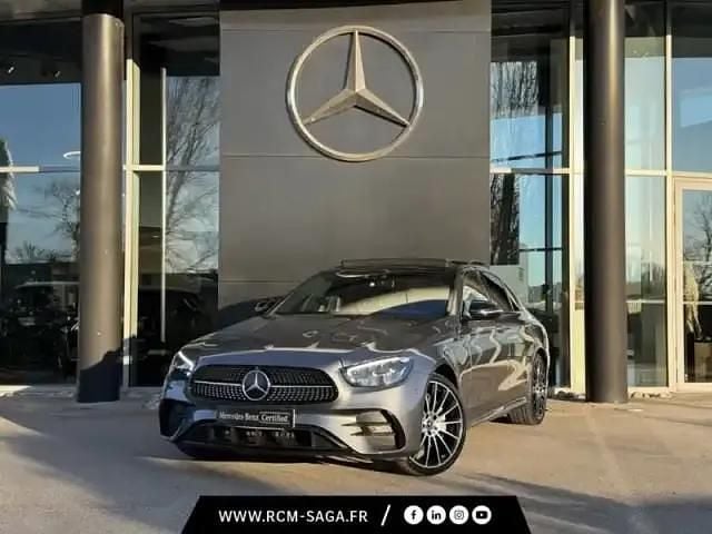 Gris foncé Occasion 2022 Mercedes E220 AMG line Berline | 49 900 € (Prix juste) - Image 1/4