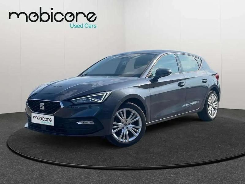 Gris Utilisé 2021 Seat Leon Style Berline | 16 990 € (Prix juste) - Image 1/4