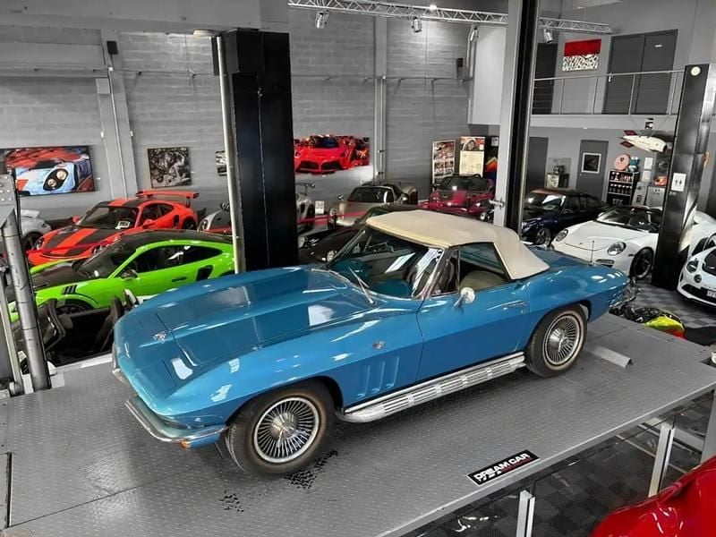 Occasion Chevrolet Corvette Stingray 300 ch (220 kW) 1966 Bleu Cabriolet