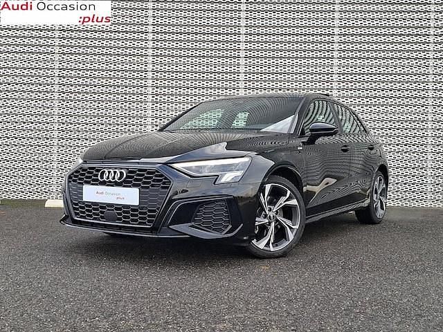 Noir mythe métallisé Occasion 2024 Audi A3 Sportback e-tron S-Line Citadine | 36 990 € (Prix juste) - Image 1/4