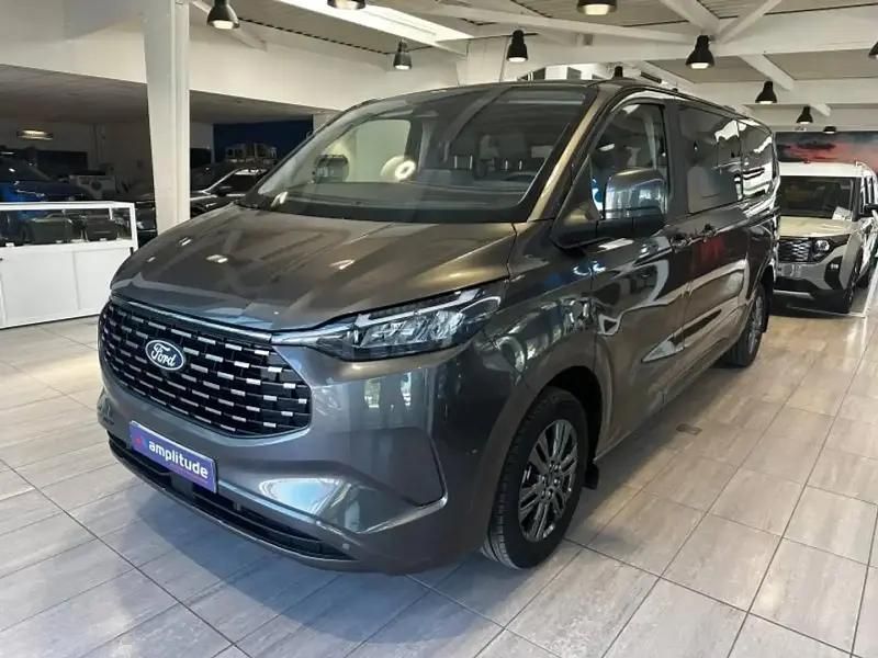 Gris Utilisé 2025 Ford Tourneo Titanium Monospace | 61 990 € - Image 1/4