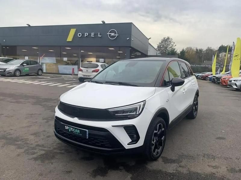 Blanc arktis/toit noir Utilisé 2022 Opel Crossland GS Line SUV | 15 999 € (Prix juste) - Image 1/4