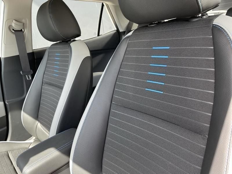 Occasion Kia Stonic 100 ch (73 kW) 2025 Blanc SUV