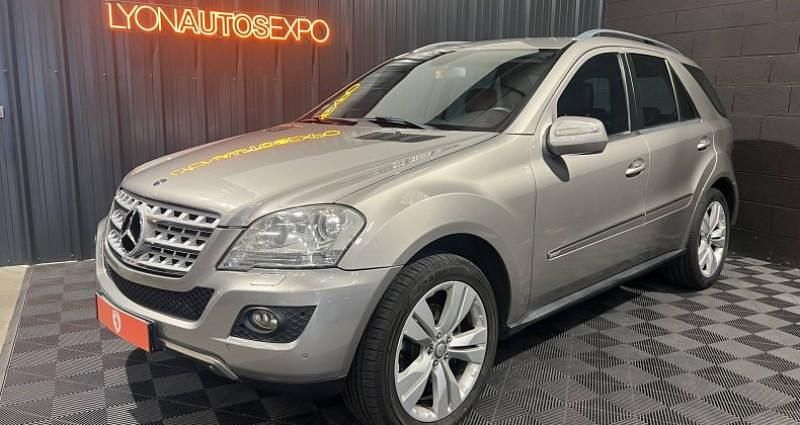 Utilisé 2009 Mercedes 320 | 13 900 € - Image 1/4