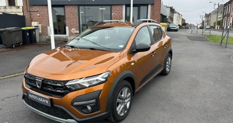 Orange Utilisé 2021 Dacia Sandero Essentiel Citadine | 11 990 € (Bon prix) - Image 1/4