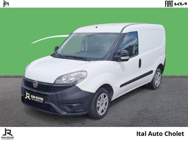 Blanc Utilisé 2017 Fiat Doblò Monospace | 11 990 € - Image 1/4
