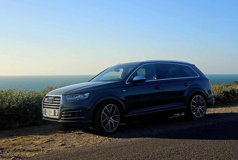 Gris Utilisé 2018 Audi SQ7 Sport SUV | 68 500 € - Image 1/4