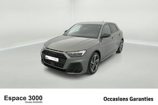 Gris chronos métallisé Occasion 2024 Audi A1 Sportback S-Line Citadine | 28 980 € (Prix cher) - Image 1/4
