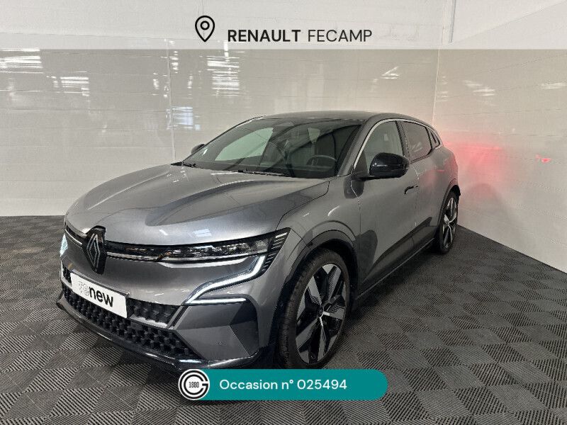 Gris Utilisé 2023 Renault Mégane Techno Berline | 26 990 € (Prix juste) - Image 1/4