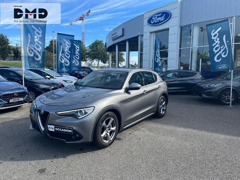 Utilisé 2018 Alfa Romeo Stelvio Super SUV | 22 990 € (Bon prix) - Image 1/4